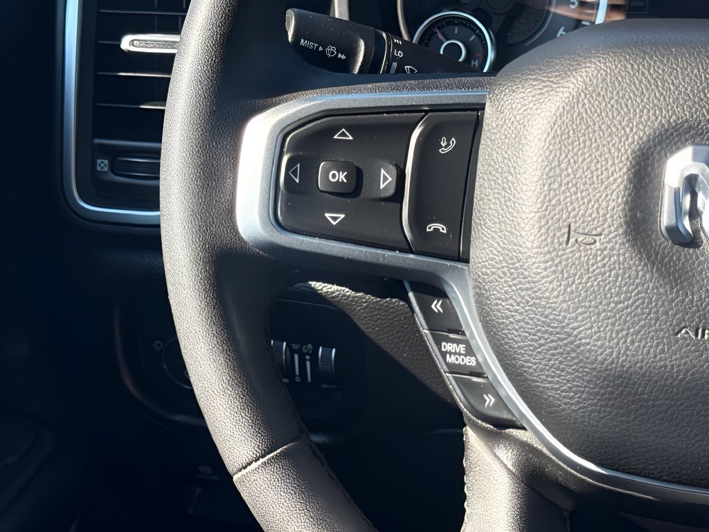 Used 2025 RAM 1500 Big Horn AWD/4WD image 13