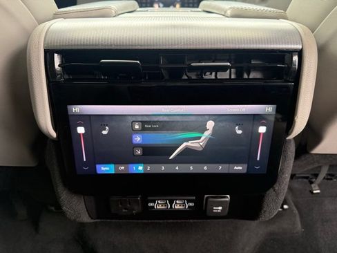 Used 2023 Jeep Grand Wagoneer L 4WD w/ Flexible Seating Group image 20