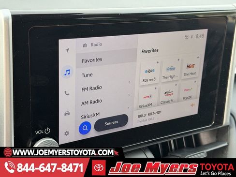 Used 2025 Toyota RAV4 XLE w/ Convenience Package image 18