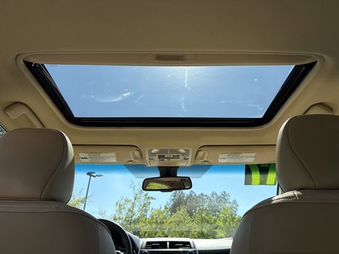 Used 2017 Toyota Camry XLE w/ Moonroof Package image 35