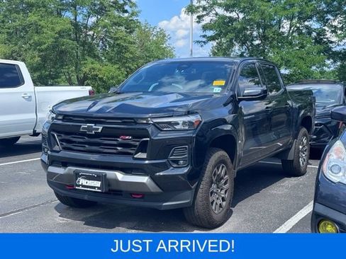 Certified 2023 Chevrolet Colorado Z71 w/ Z71 Convenience Package 2 AWD/4WD image 1