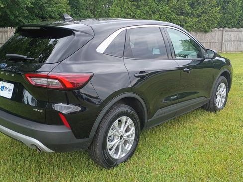 Used 2024 Ford Escape Active AWD/4WD image 7
