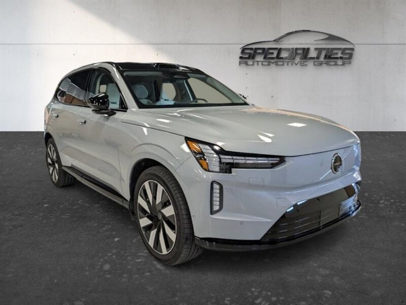 Used 2025 Volvo EX90 Ultra AWD/4WD image 1