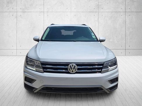 Used 2019 Volkswagen Tiguan SE w/ Panoramic Sunroof Package FWD image 8