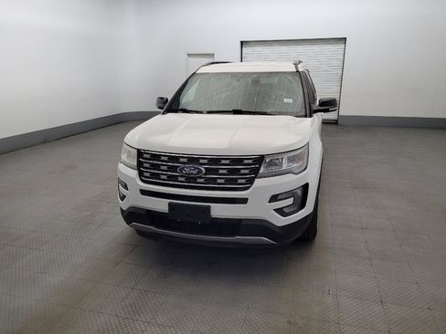 Used 2017 Ford Explorer XLT AWD/4WD image 15