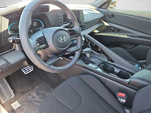 New 2026 Hyundai Elantra SEL Sport Premium image 3