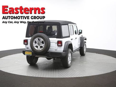 Used 2018 Jeep Wrangler Unlimited Sport S AWD/4WD image 38