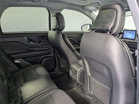 Used 2020 Lincoln Corsair FWD w/ Premium Package image 31