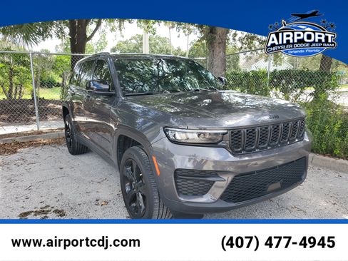 Used 2023 Jeep Grand Cherokee Altitude AWD/4WD image 1