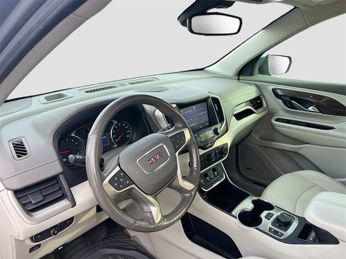 Used 2020 GMC Terrain Denali w/ Denali Premium Package image 9