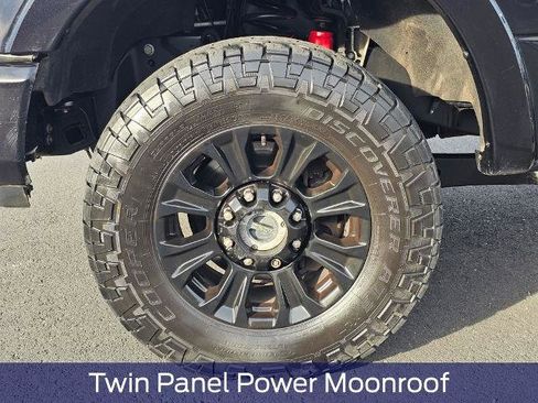 Certified 2021 Ford F350 Platinum w/ Tremor Off-Road Package image 10