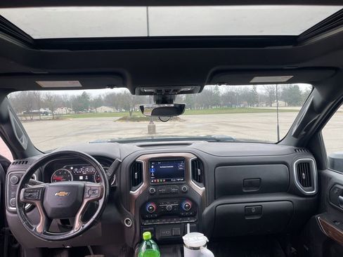 Used 2020 Chevrolet Silverado 2500 High Country w/ Z71 Off-Road Package image 15