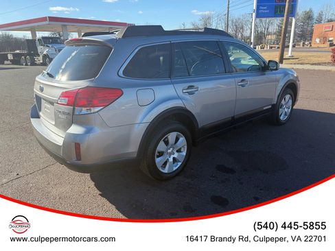 Used 2011 Subaru Outback 2.5i Premium w/ All-Weather Pkg image 5