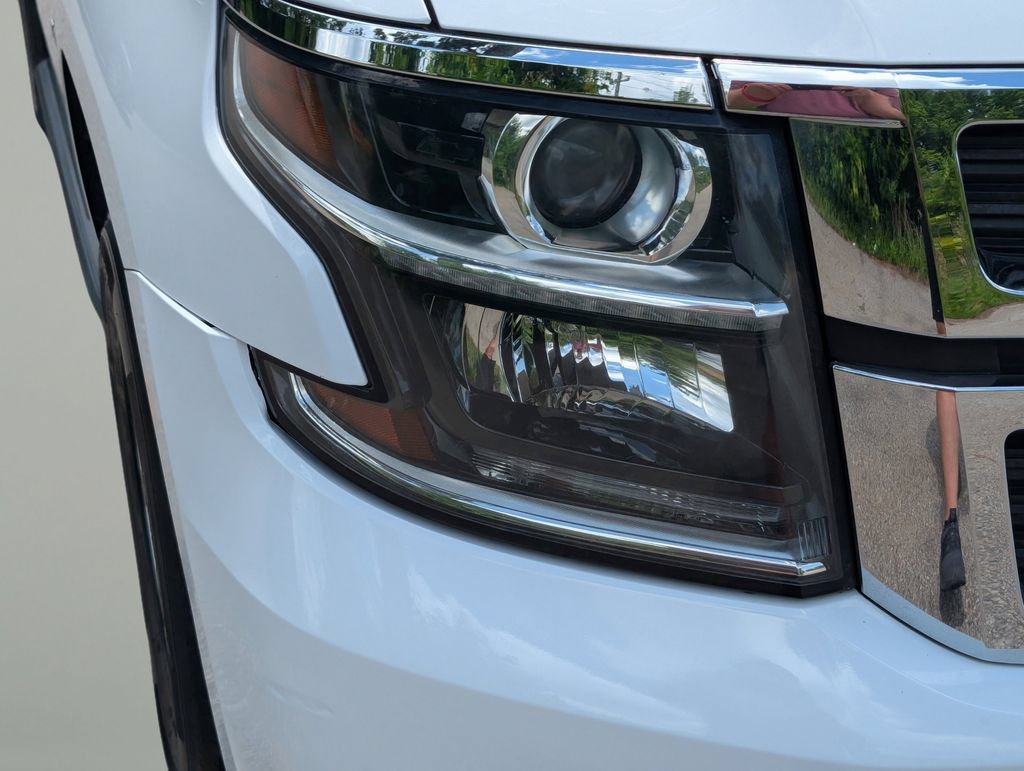 Used 2020 Chevrolet Tahoe LS w/ Enhanced Driver Alert Package RWD image 9