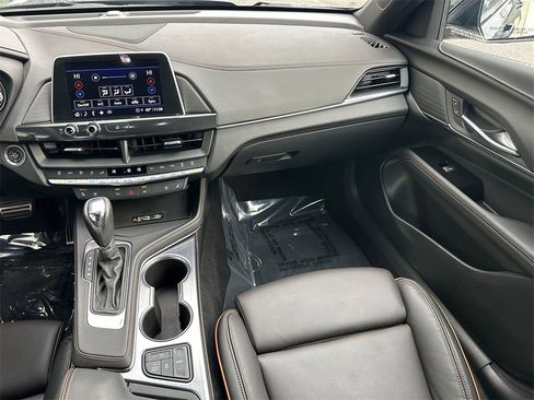 Certified 2025 Cadillac CT4 Sport w/ Climate Package image 18