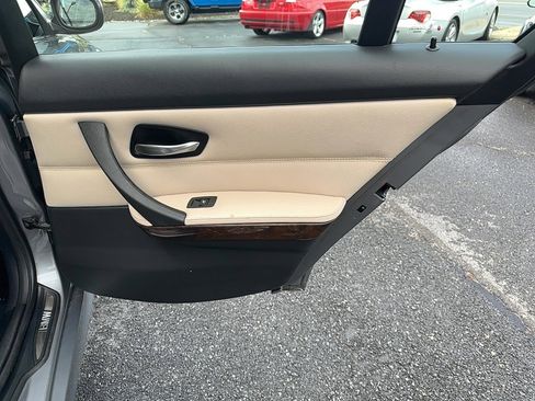 Used 2011 BMW 328i Sedan image 24