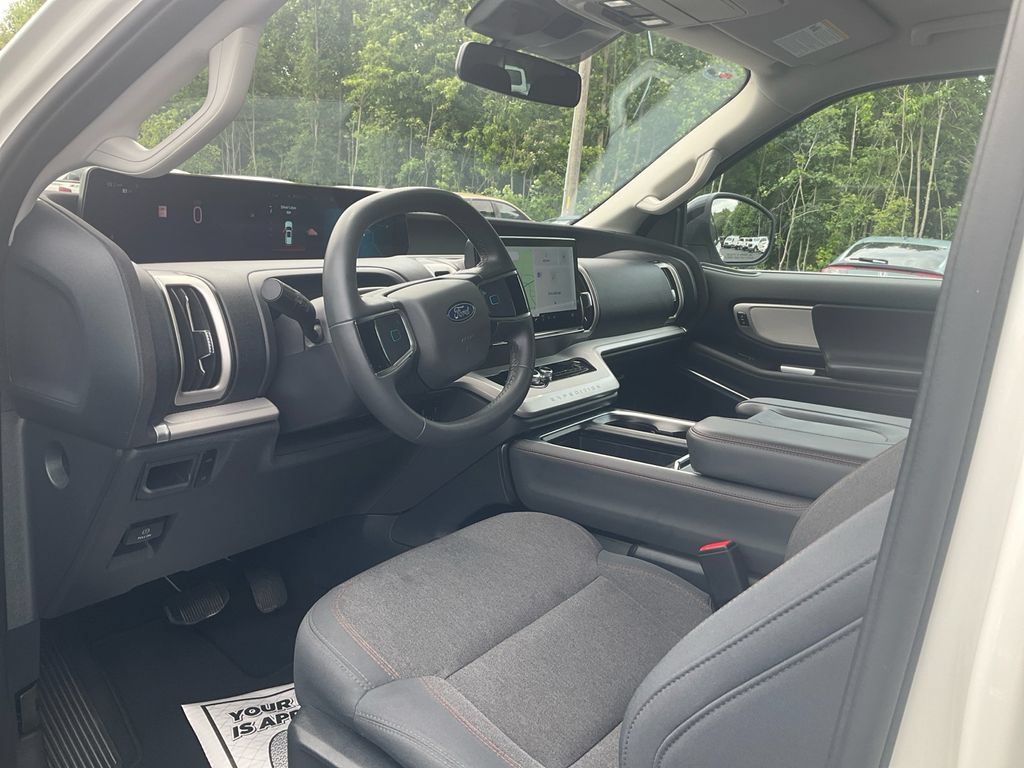 Certified 2025 Ford Expedition Active RWD image 15