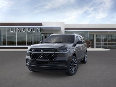 New 2026 Lincoln Navigator L Black Label AWD/4WD image 2