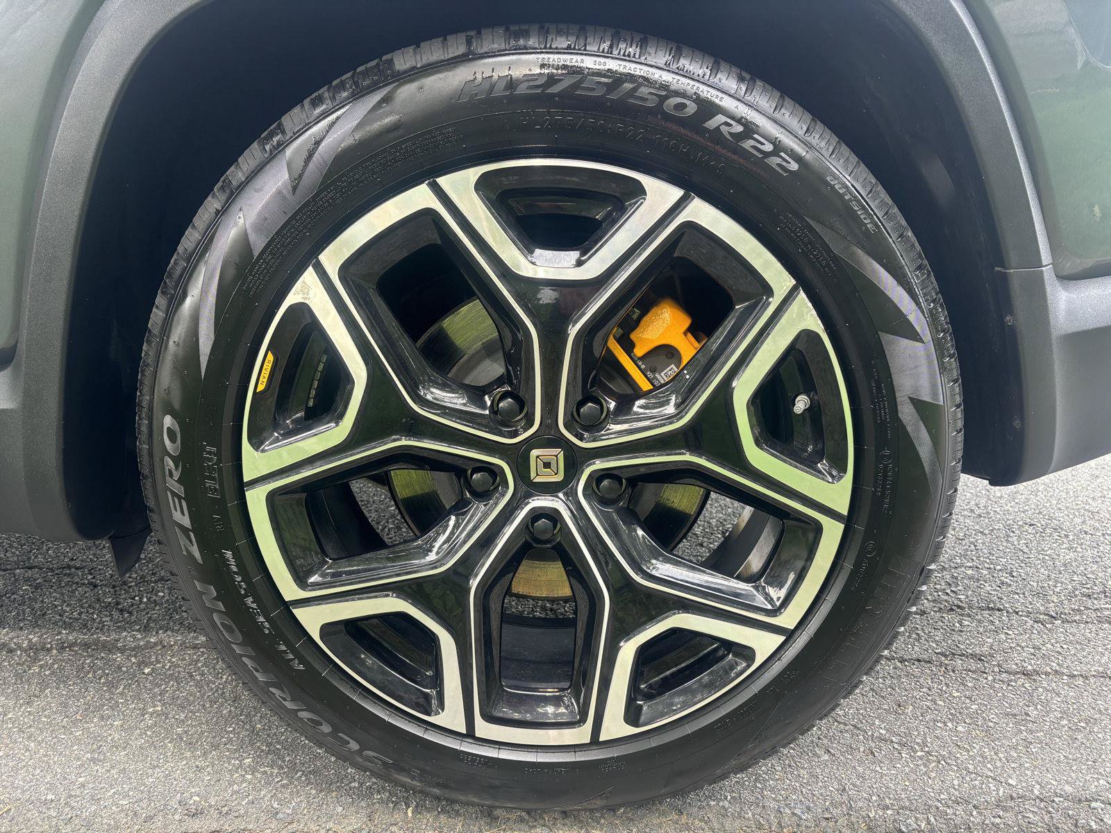 Used 2022 Rivian R1S Launch Edition Quad AWD/4WD image 29