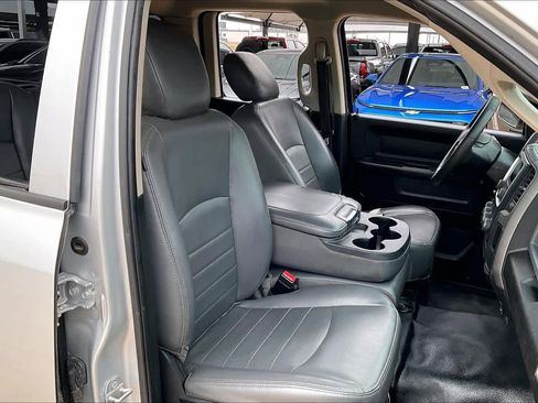 Used 2019 RAM 1500 Tradesman image 9