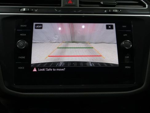 Used 2024 Volkswagen Tiguan SEL R-Line w/ MDO Package, Two-Row AWD/4WD image 30
