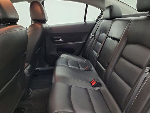 Used 2016 Chevrolet Cruze LT image 18