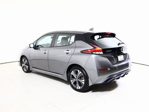 Used 2021 Nissan Leaf SV w/ SV Technology Package image 12