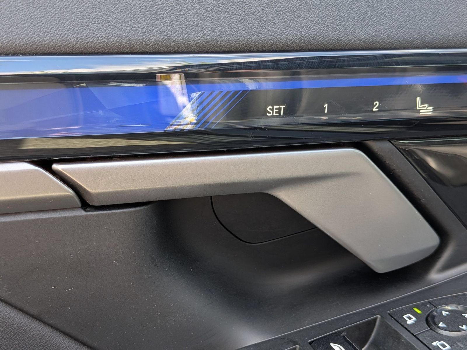 Used 2025 BMW i5 eDrive40i RWD image 13