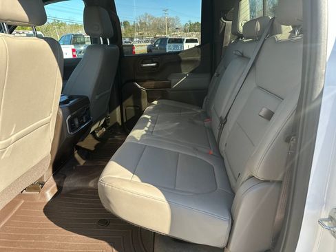 Used 2019 GMC Sierra 1500 SLT w/ SLT Premium Package AWD/4WD image 13