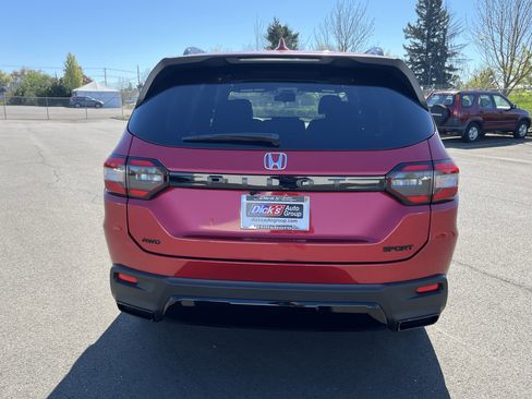 New 2026 Honda Pilot Sport image 4