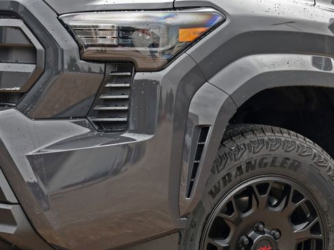 New 2026 Toyota Tacoma SR5 RWD image 10