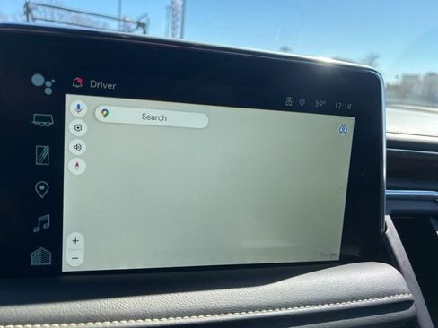 Used 2023 Chevrolet Suburban Premier image 20