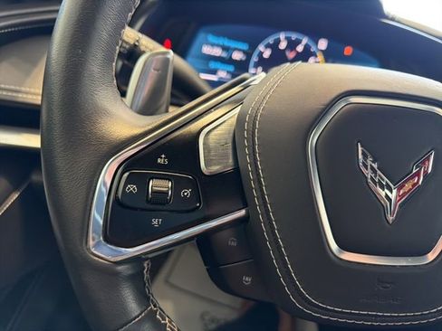 Used 2022 Chevrolet Corvette Stingray Premium Conv w/ Z51 Performance Package RWD image 35