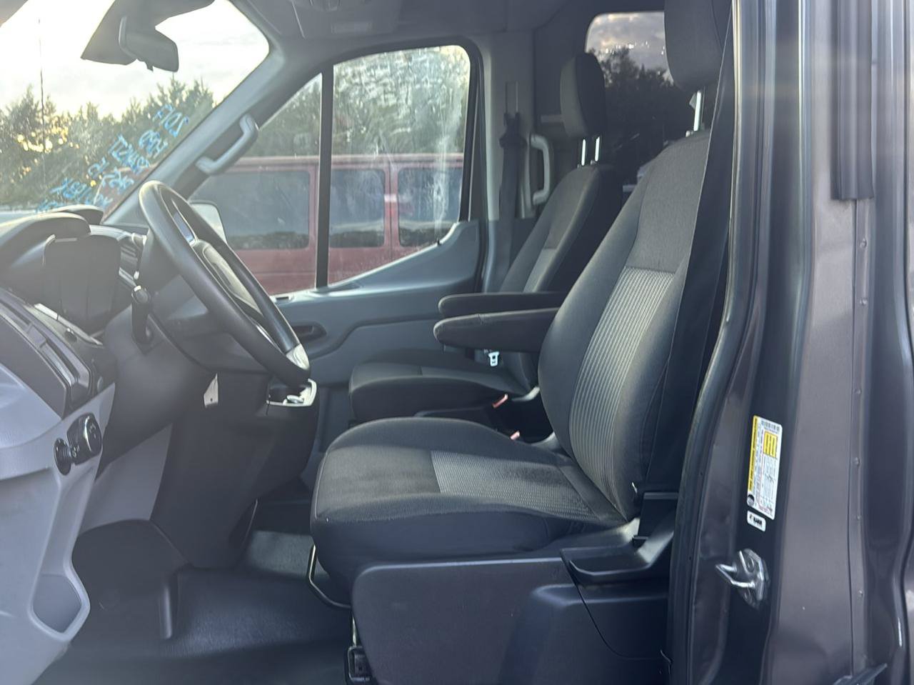 Used 2017 Ford Transit 350 XLT RWD image 10