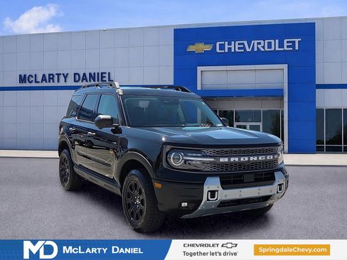 Used 2025 Ford Bronco Sport Badlands AWD/4WD image 1