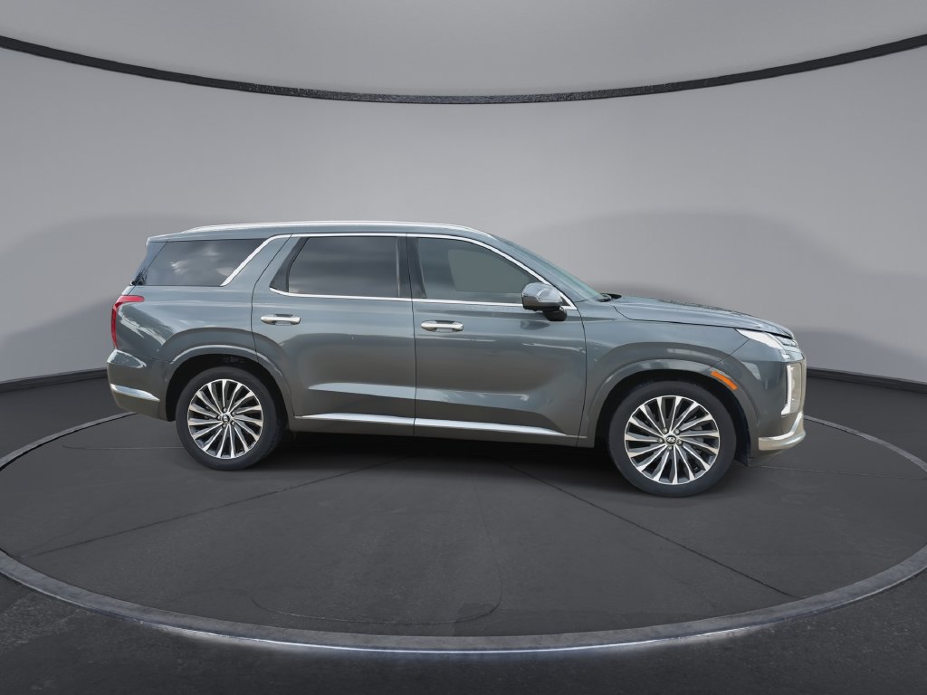Used 2023 Hyundai Palisade Calligraphy FWD image 9