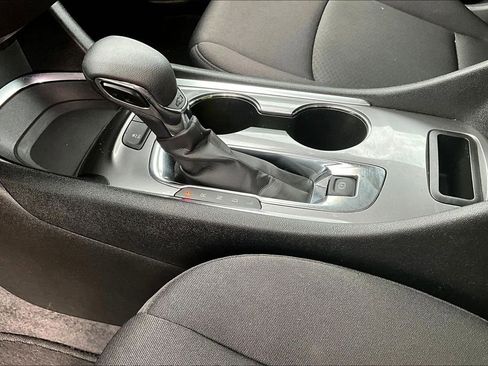 Used 2024 Chevrolet Malibu LT image 16