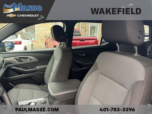 Certified 2023 Chevrolet Traverse LT w/ Rear Camera Mirror Package image 7