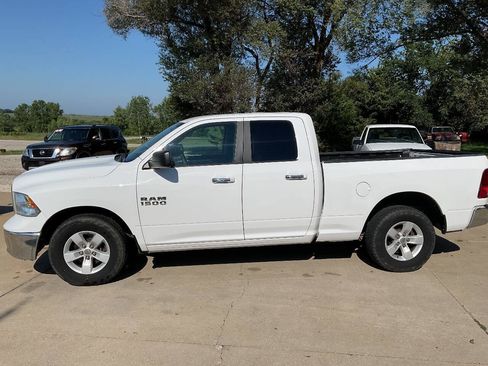 Used 2017 RAM 1500 Classic SLT RWD image 6