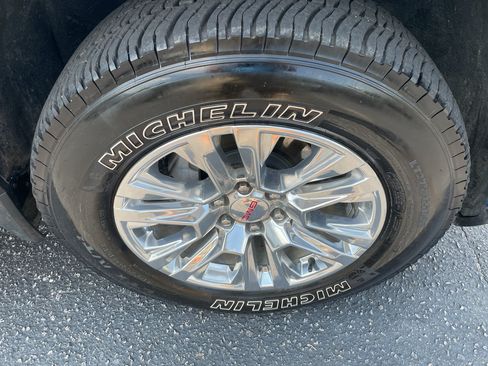 Certified 2025 GMC Sierra 1500 Denali w/ Technology Package AWD/4WD image 29