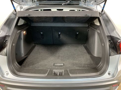 Used 2025 Chevrolet Trax LT image 13