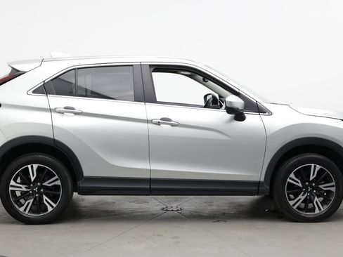 Used 2024 Mitsubishi Eclipse Cross SE AWD/4WD image 8