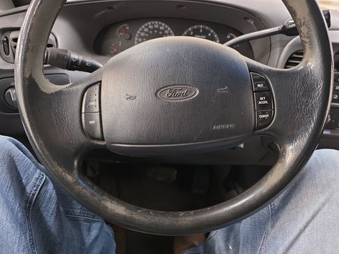 Used 2001 Ford F150 XLT image 36