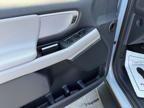 New 2027 Ford Expedition Active AWD/4WD image 16