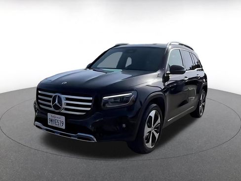 Used 2025 Mercedes-Benz GLB 250 4MATIC image 7