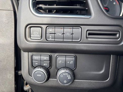 Used 2023 Chevrolet Tahoe LS image 31