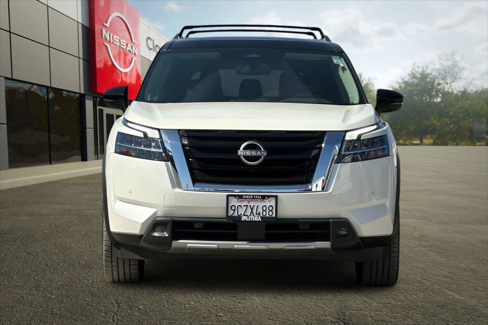 Certified 2022 Nissan Pathfinder SL w/ SL Premium Package FWD image 11