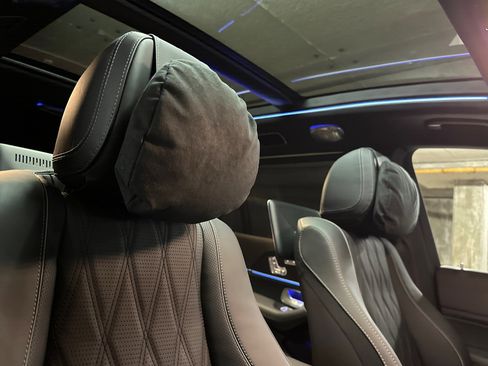 New 2026 Mercedes-Benz Maybach GLS 600 4MATIC image 24