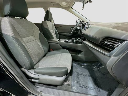 Used 2022 Nissan Rogue SV image 28