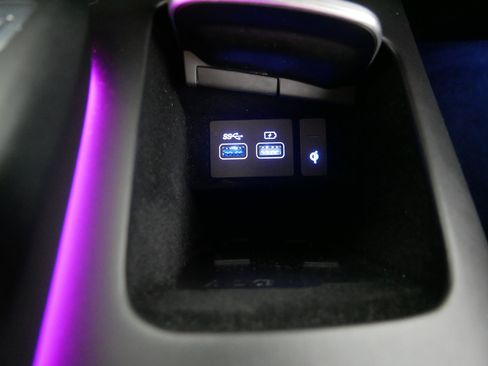 Used 2022 Genesis GV70 3.5T Sport w/ Sport Advanced Package image 32